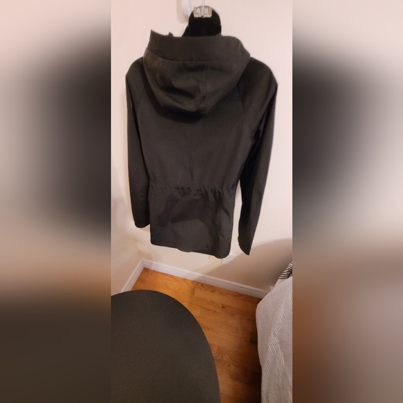 ๐ Black Nylon Hooded Rain Jacket Size S - Picture 2 of 4